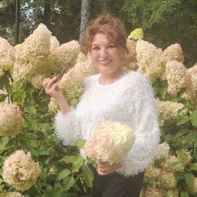 Валентина, 66
